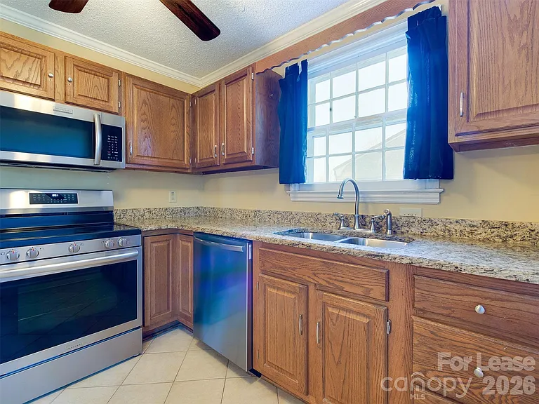4917 White Oak Rd — Photo 14