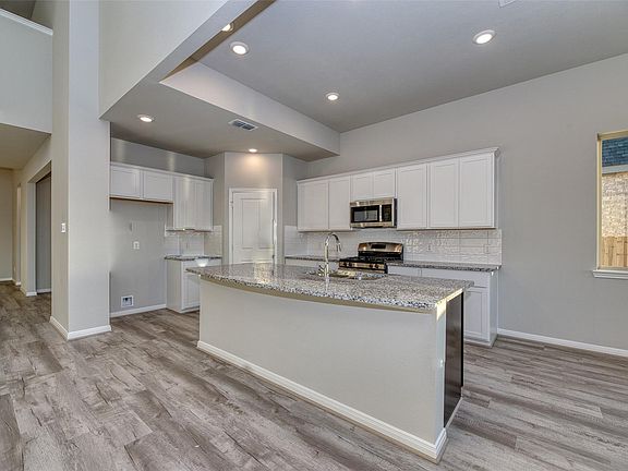 5th image of 21122 Sunlight Grove Dr