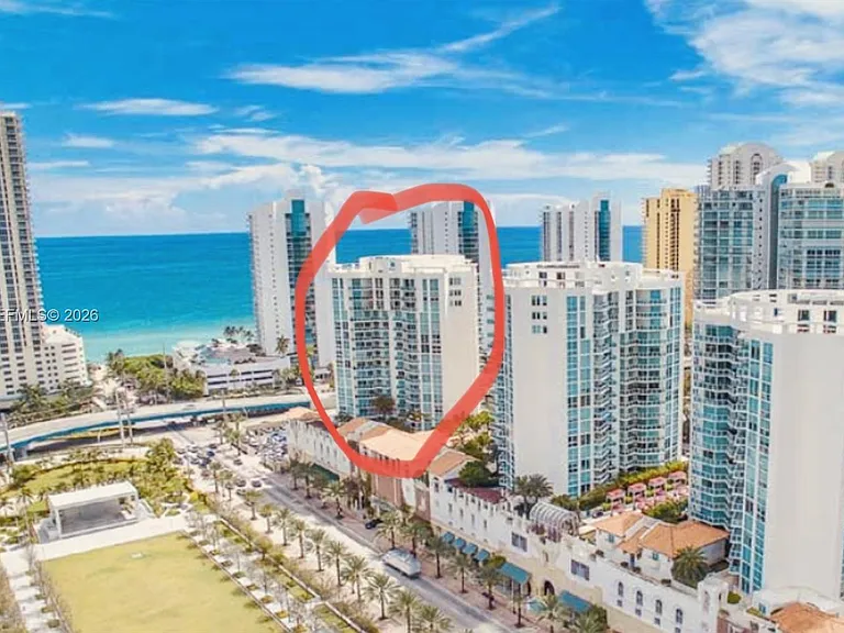 150 Sunny Isles Blvd #1-1103 — Photo 2