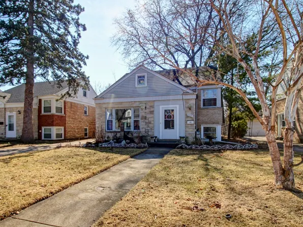 5933 Crain St, Morton Grove, IL 60053