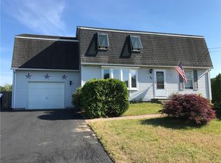 25 Blue Sky Dr, Westerly, RI 02891