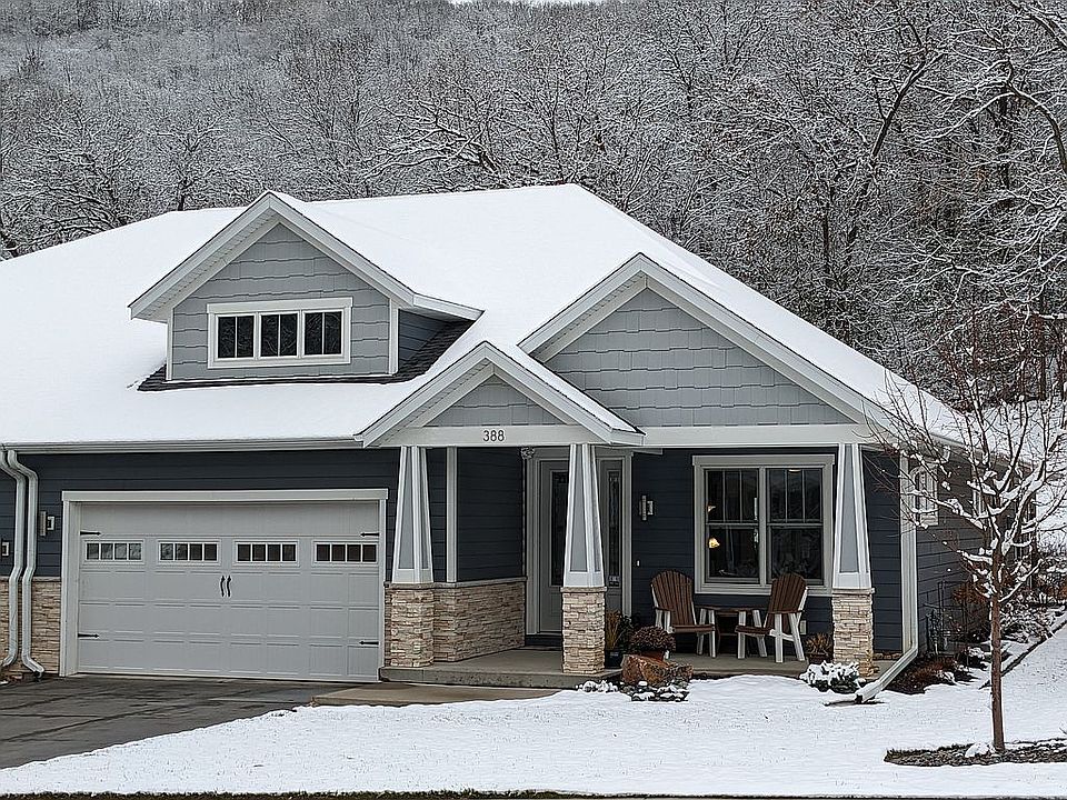 2nd image of 388 Valley Oaks Dr