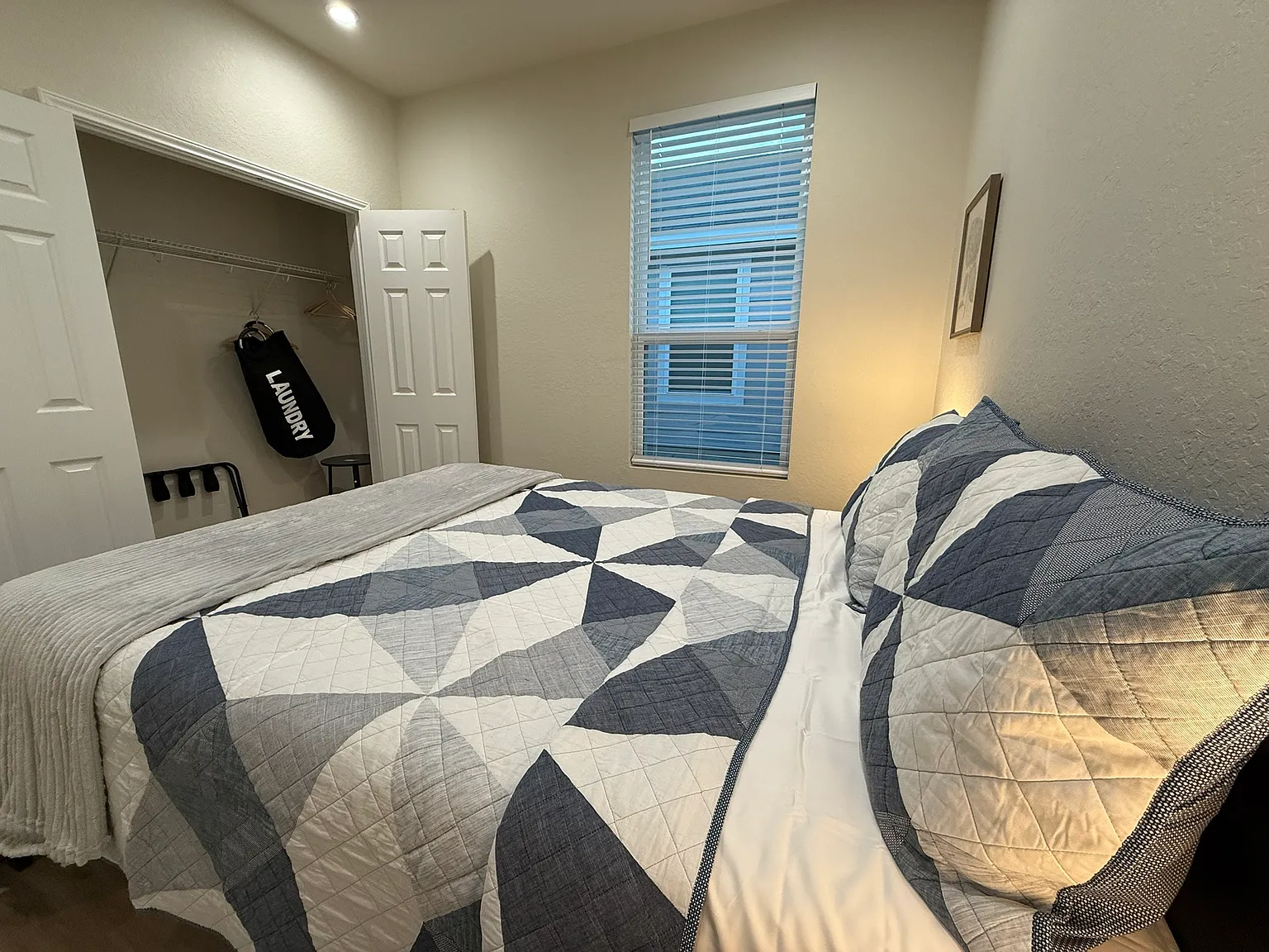 4 bed, 1504 sqft, $4,400 — Photo 3
