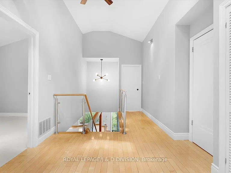 73 Astley Ave — Photo 15
