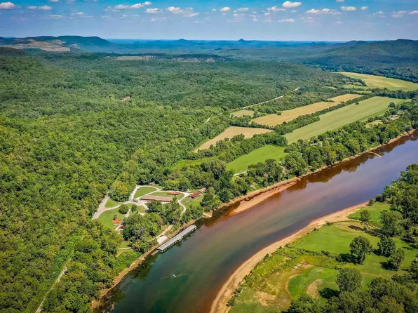 (undisclosed Address), Mountain View, AR 72560