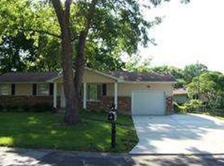 51 May Valley Ln, Fenton, MO