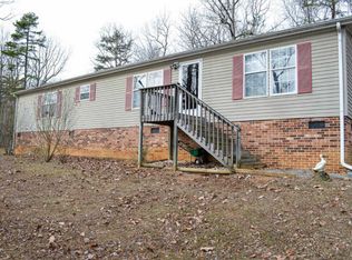 555 Knoll Woods Dr, Rustburg, VA 24588
