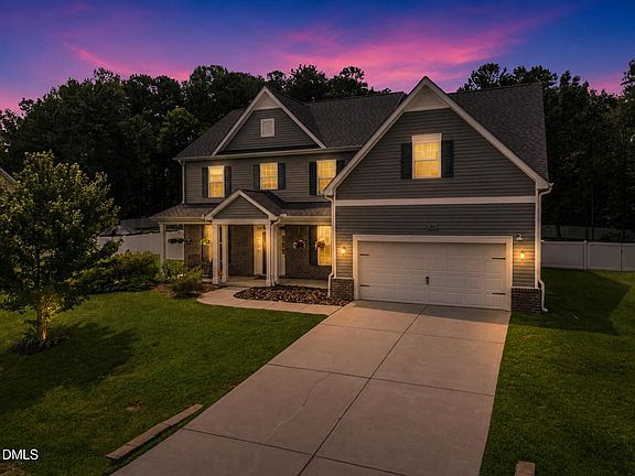 5th image of 83 Sunbury Ct