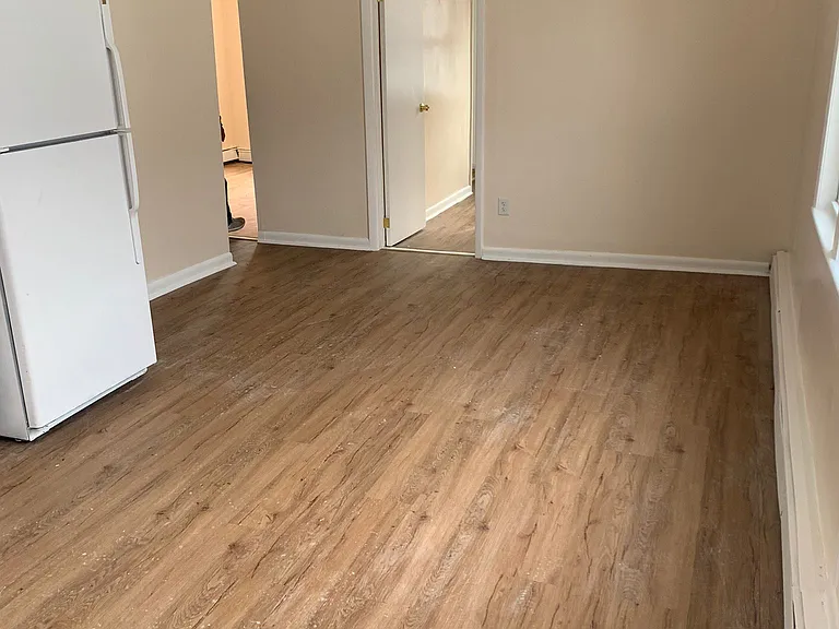 381 Lanza Ave #2F-4 — Photo 4