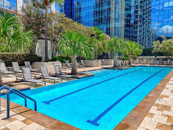 5th image of 360 Nueces St APT 1208