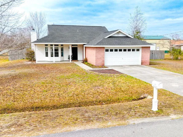 1010 Delaware Ave, Lynn Haven, FL 32444