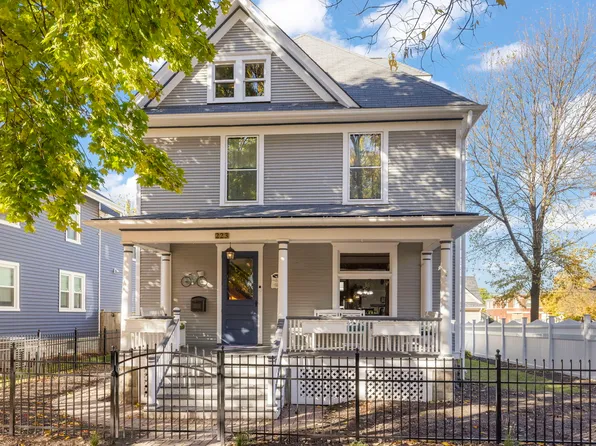 223 N Ellsworth St, Naperville, IL 60540