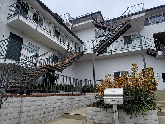 3rd image of 3437 S Carolina St APT 5