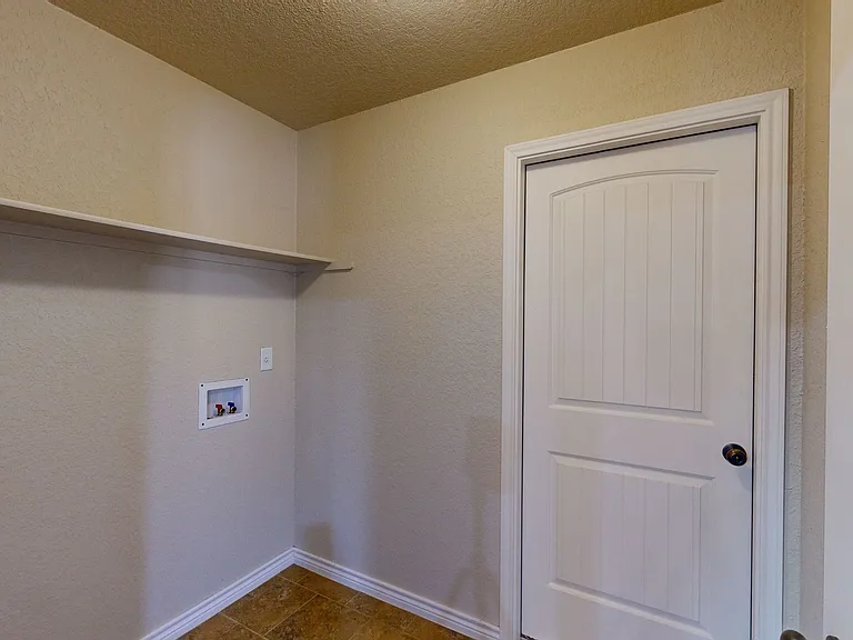 504 W Orion Dr — Photo 30