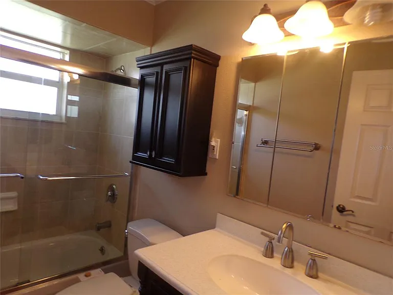 270 Belaire Ct — Photo 8