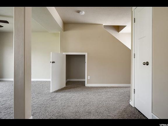3rd image of 2429 N Wellington Dr