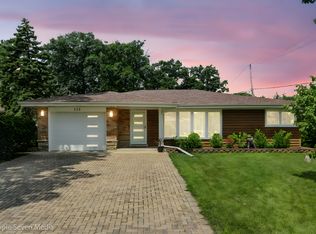 112 N Cedar Ave, Wood Dale, IL 60191