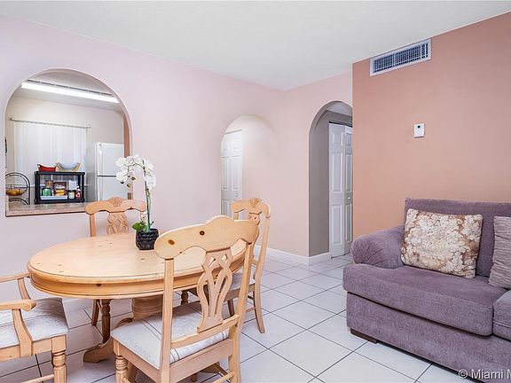 5th image of 9952 N Kendall Dr APT 324-3