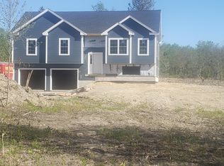 2 Lake Rd, Levant, ME 04456