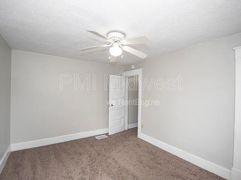 1541 E Ohio St — Photo 18