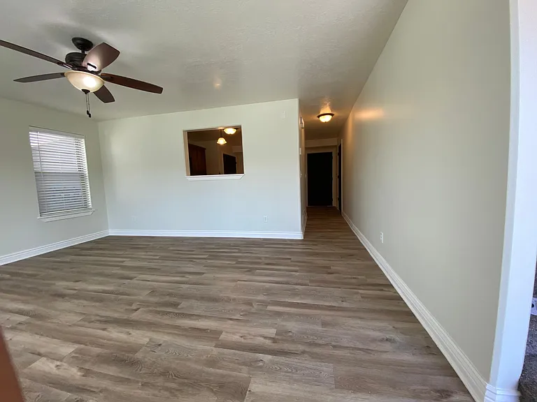 642 Trejo St — Photo 5
