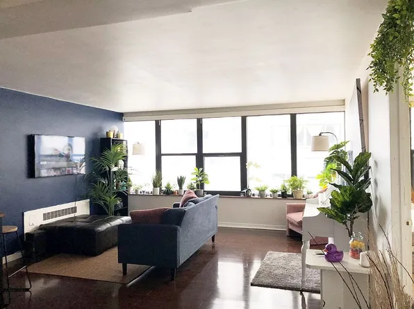 5801 N Sheridan Rd APT 12E, Chicago, IL 60660