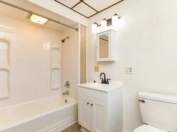 1401 4th Ave APT 1, Beaver Falls, PA 15010