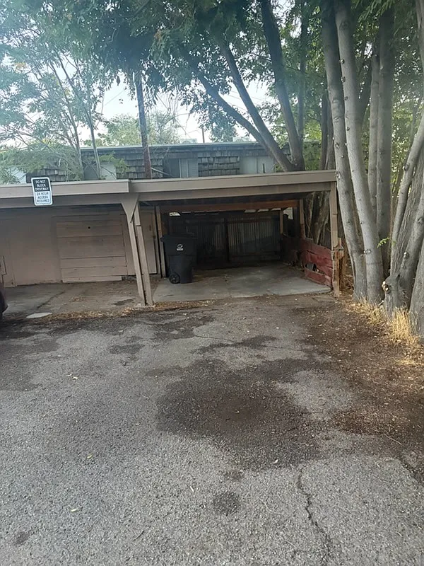 2 bed, 1000 sqft, $1,250 — Photo 2
