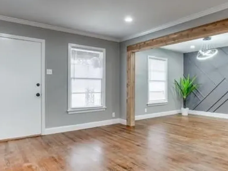 2740 S Polk St — Photo 4
