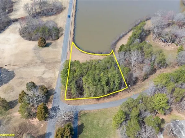 195 Pine Hill Rd #21, Stoneville, NC 27048