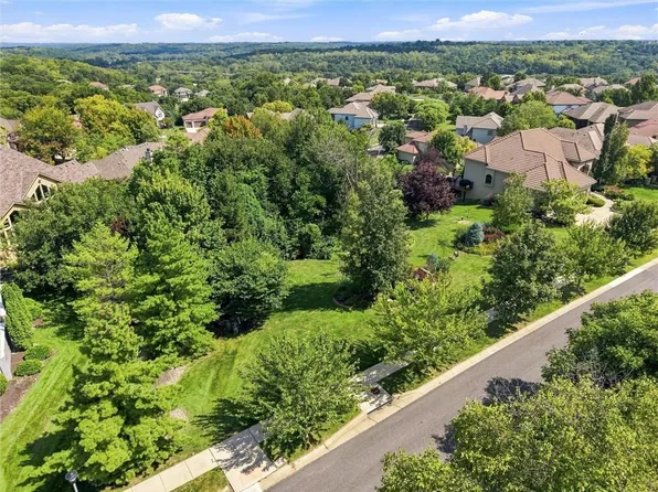 20234 W 90th Ter, Lenexa, KS 66220