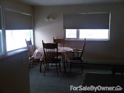 Dining area
						:
						You can set up a table in the living area or just eat at the kitchen bar.