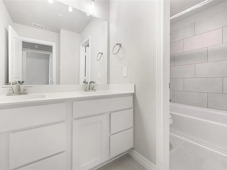 8034 Scanlan Trce — Photo 11