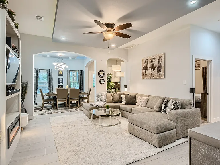 3006 Casa Bella Dr — Photo 1