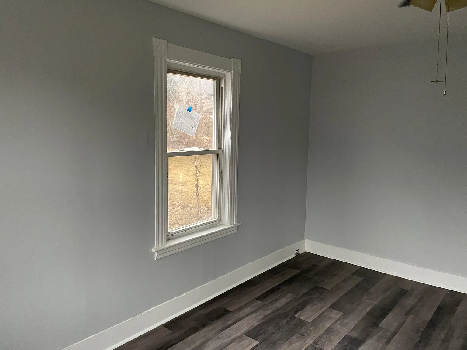 3 bed, 1100 sqft, $2,400 — Photo 2