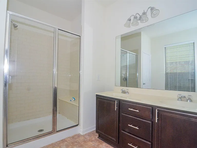 15207 Keystone Bend Ln — Photo 12