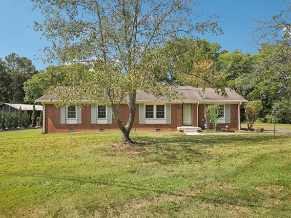 517 Meadowgreen Dr, Franklin, TN 37069