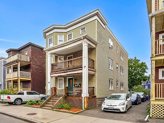 2nd image of 119 Temple St