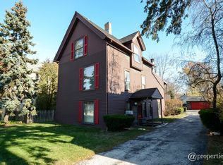 923 Ridge Ct, Evanston, IL 60202