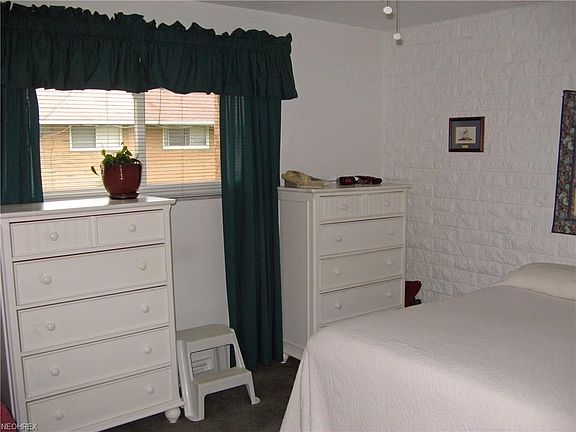 5th image of 21908 River Oaks Dr APT 7B