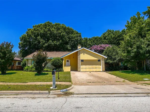 5302 Yaupon Dr, Arlington, TX 76018