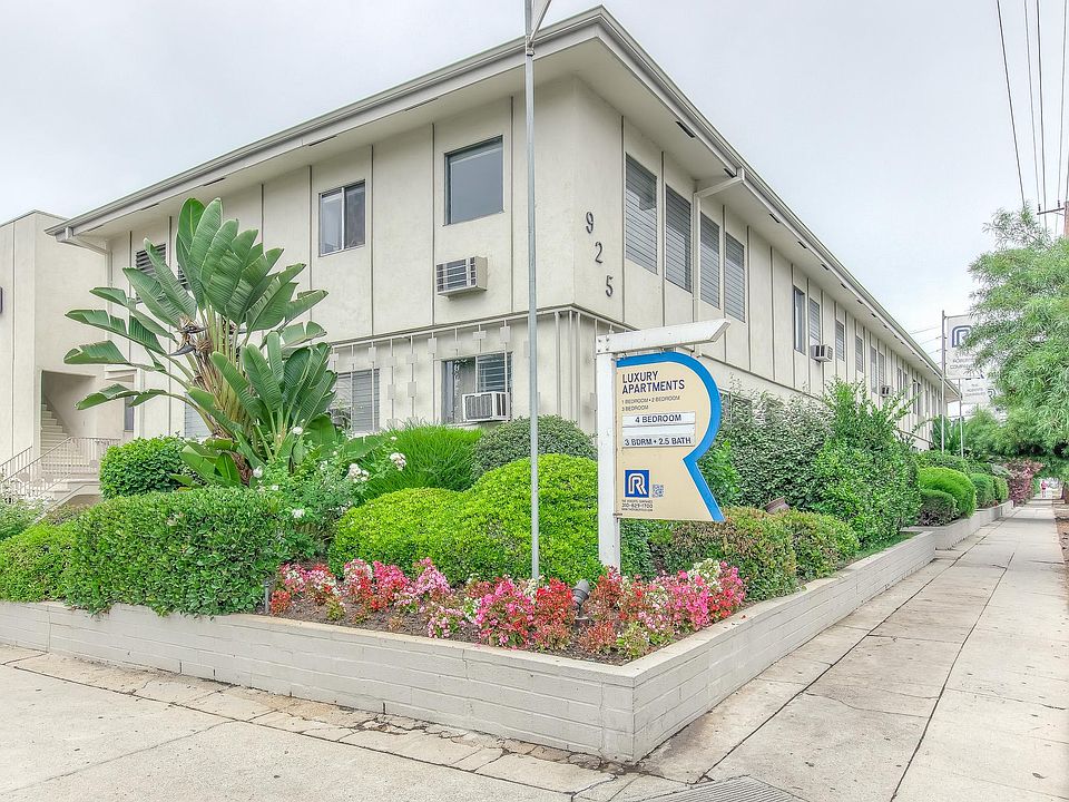 1st image of 925 S Barrington Ave APT 2