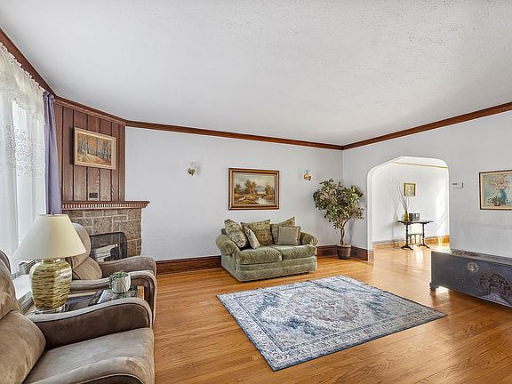 5th image of 77-09 82nd St