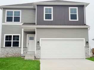 604 E Bear Dr, Tiffin, IA 52340