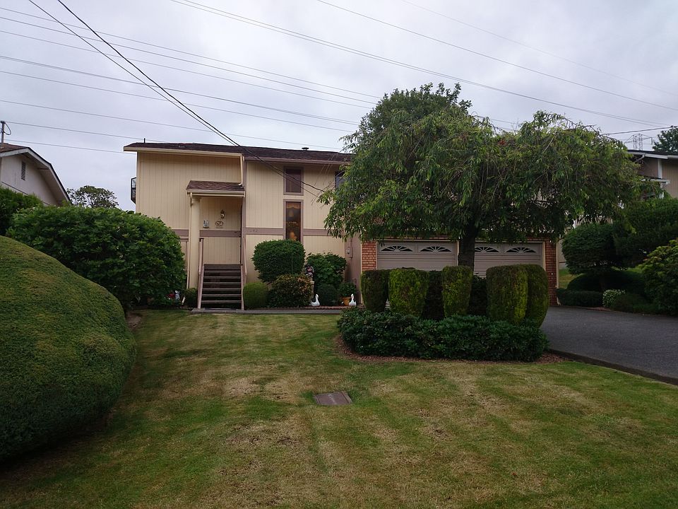 2nd image of 9242 45th Ave S