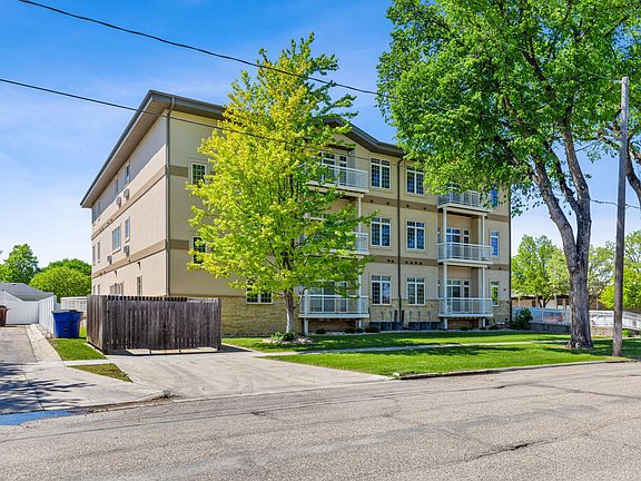 3rd image of 203 6th St S APT 101