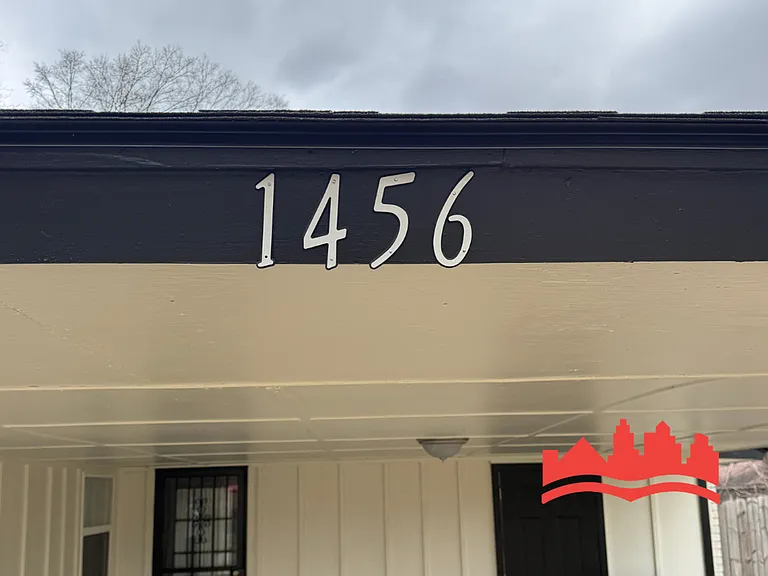 1456 E Raines Rd — Photo 2