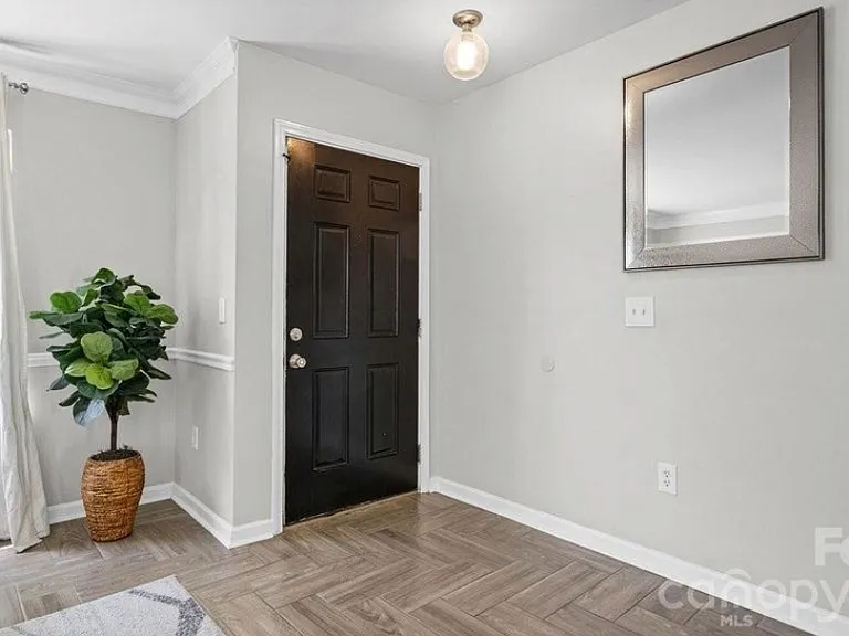 2011 Stargrass Ct — Photo 2