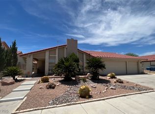 8640 Cremona Dr, Las Vegas, NV 89117