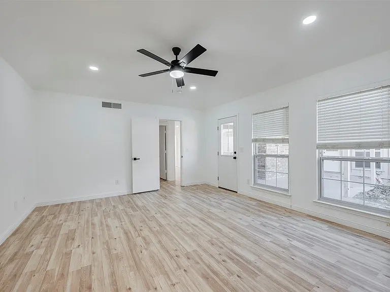 7411 Carta Valley Dr — Photo 22